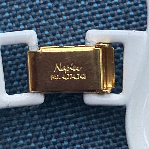 Vintage Napier  White Enamel and gold wave - Picture 5 of 6